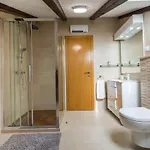 Pizzelli Villa *