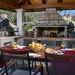 Pizzelli Villa